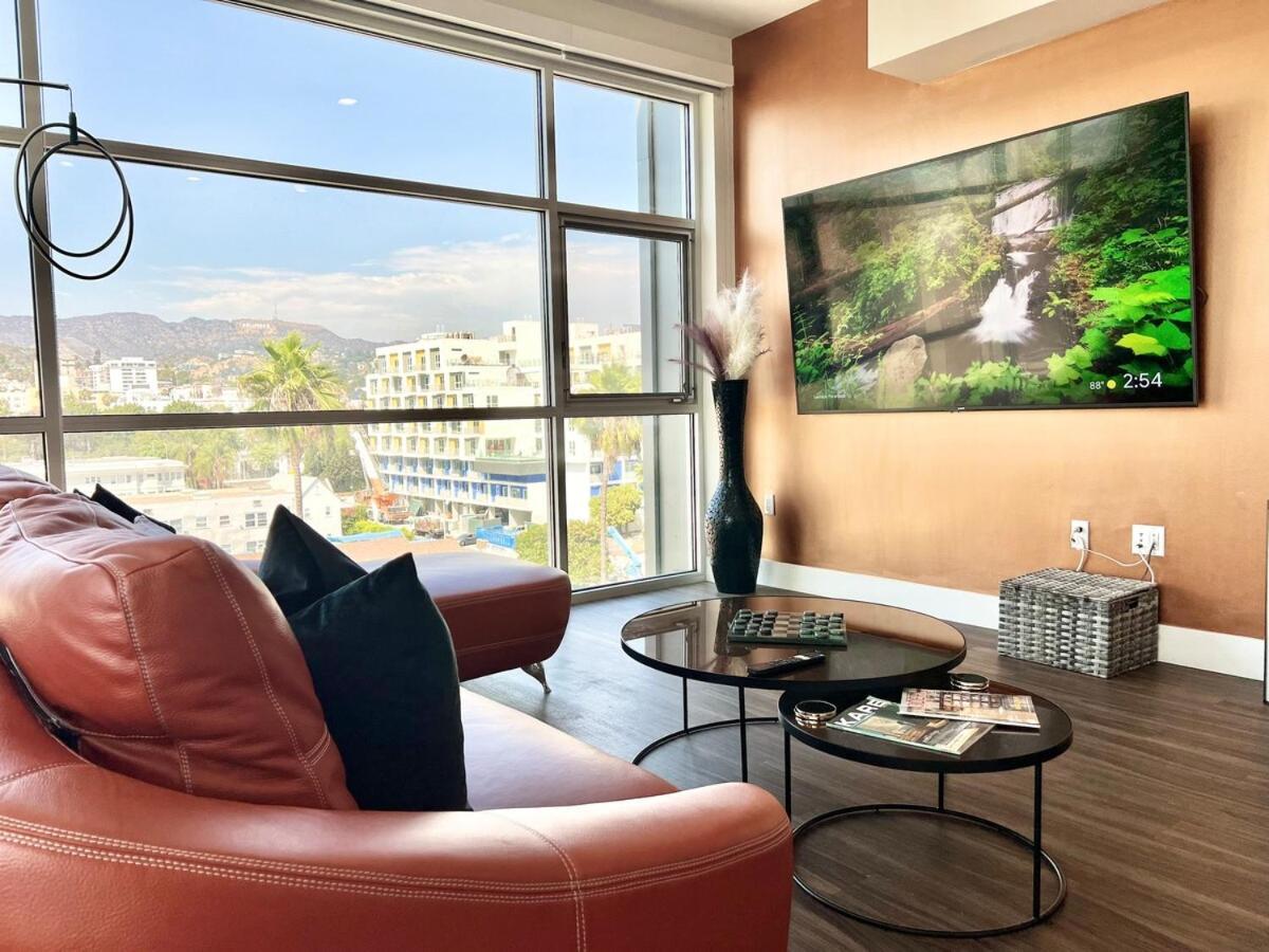 Penthouse 2 Bedroom With Hollywood Sign View! Aparthotel *